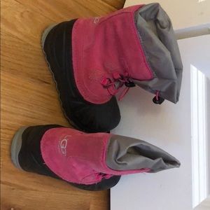 Ugg snow boots